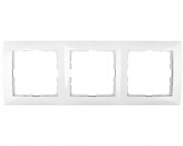 berker-kwadrat-bialy-ramka-3-liczba-gniazdek-3