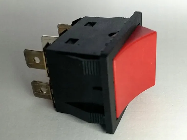 przelacznik-12-24v-jd03-a1-stan-nowy-kod-producenta-kcd