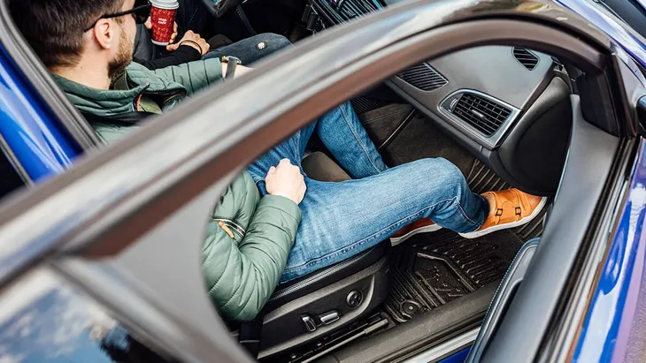 dywaniki-elastomerowe-renault-megane-iv-2015-stan-nowy-numer-katalogowy-producenta-77425569