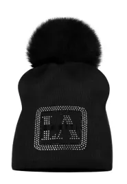 czapka-beanie-z-pomponem-damska-zimowa-czarna