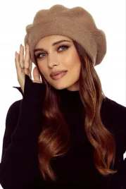 bezowy-beret-damski-klasyczny-zimowy-elegancki-polska-marka-majka