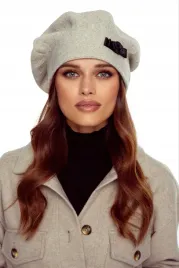 klasyczny-beret-damski-polska-marka-jesienny-zimowy-cieply-bezowy