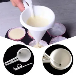 dozownik-porcjoner-do-ciasta-masy-lejek-kuchenny