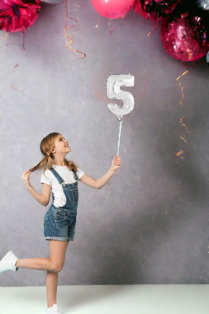 balon-40cm-cyfra-srebrna-5-kolor-dominujacy-srebrny