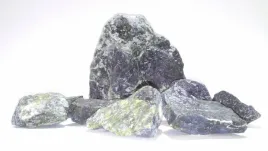 green-rock-skala-zielona-30-kg-5-10-15-20cm