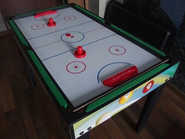 multi-stol-do-gier-12w1-pilkarzyki-ping-pong-stan-nowy