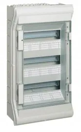 rozdzielnica-natynkowa-ve318l-3x18-ip65