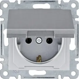 hager-lumina-srebrny-gniazdo-z-klapka-schuko