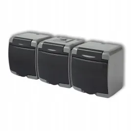 karlik-junior-popiel-grafit-gniazdo-natynkowe-potrojne-schuko-ip54-30g