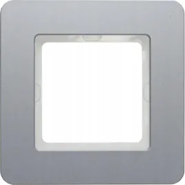 berker-q7-aluminium-ramka-1