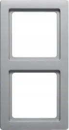 berker-q1-aluminium-ramka-2