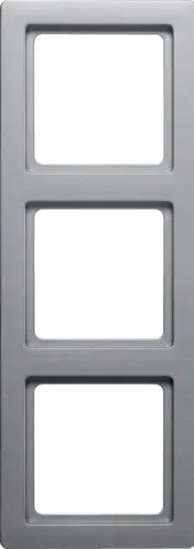 berker-q1-aluminium-ramka-3