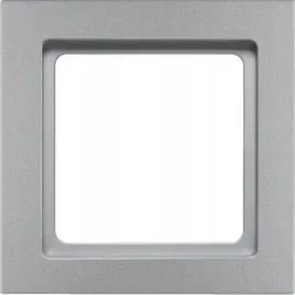 berker-q3-aluminium-ramka-1