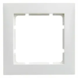 berker-kwadrat-bialy-ramka-1