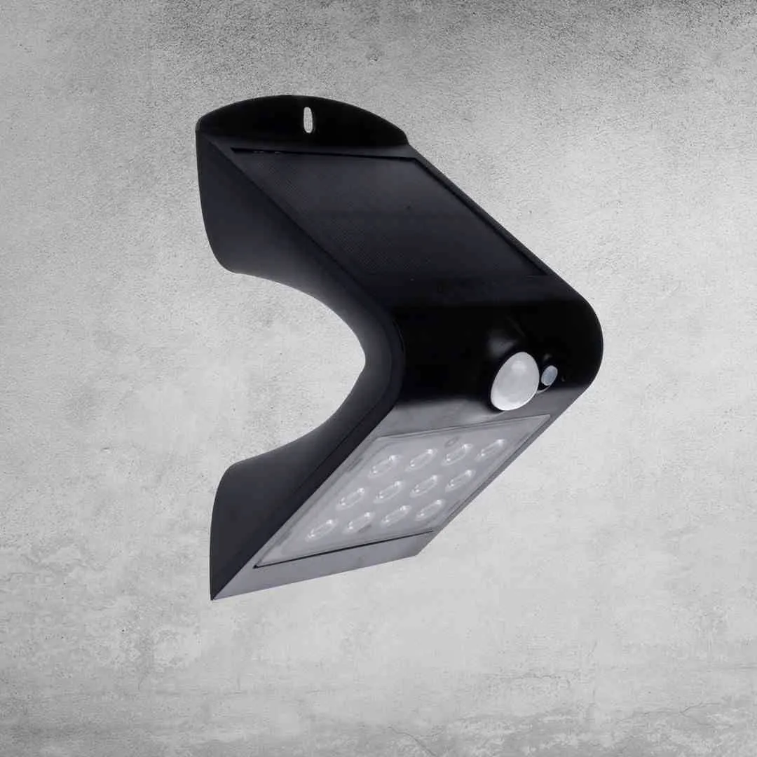 lampka-solarna-butterfly-czarna-15w-stan-nowy