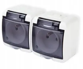 karlik-junior-bialy-gniazdo-natynkowe-podwojne-ip54-ghe-2d