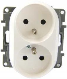 legrand-niloe-bialy-gniazdo-podw-0-do-ramki
