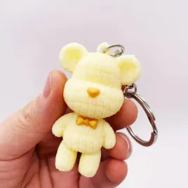 brelok-do-kluczy-misiu-zolty