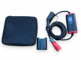 ladowarka-elektryka-uchwyt-etui-mufa-16a-11kw-380-v-europa-typ-2-iec62196
