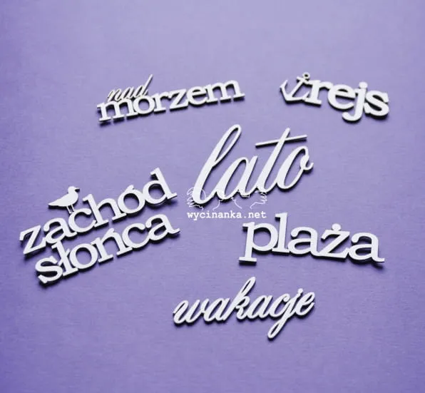 lato-nad-morzem-napisy