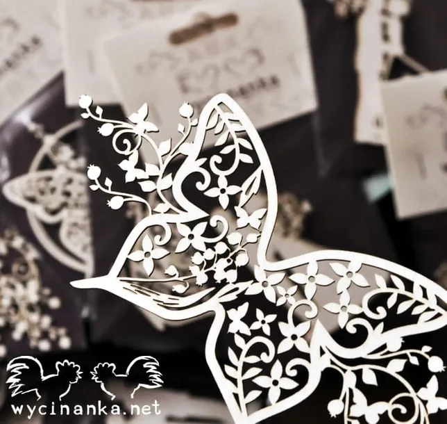 summer-wedding-dekor-z-motylem