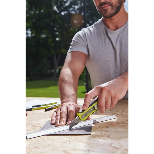 noz-lamany-rsk18-waga-z-opakowaniem-0-5-kg