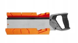 skrzynka-uciosowa-z-pila-grzbietnica