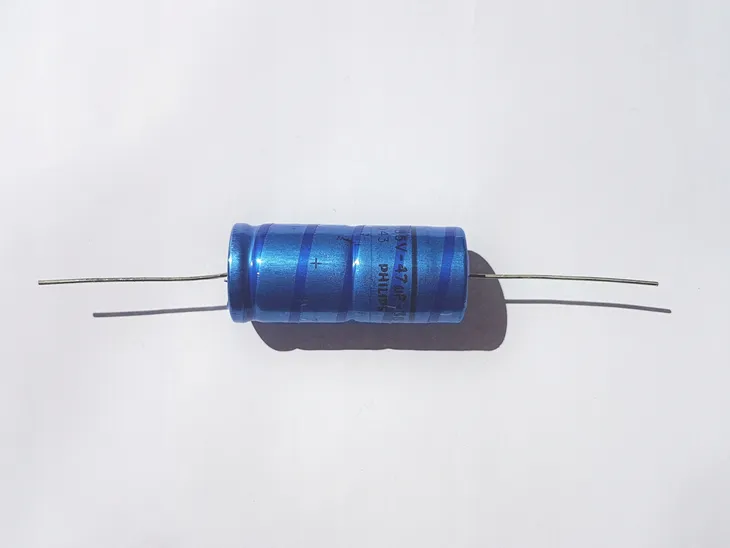 47uf-385v-043-prod-philips-lezacy-obudowa-inna