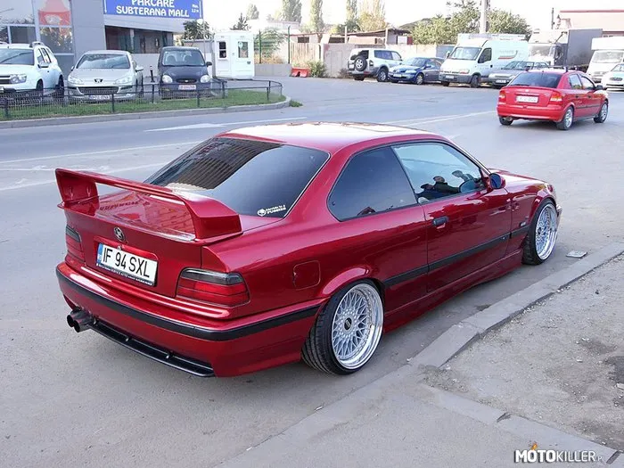 bmw-3-e36-coupe-sedan-gt-class-2-spoiler-nowosc-kolor-szary