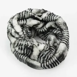 damski-szale-i-czapki-pierre-cardin-nk187