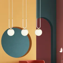 glam-3-white-lampa-wiszaca-z-elegancja-trzech-mlecznych-bialych-kloszy