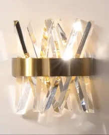 cesar-kinkiet-krysztalowy-w-kolorze-mosiadzu