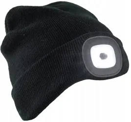 czapka-zimowa-z-latarka
