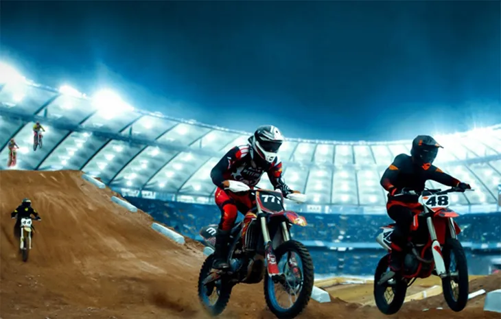 interkom-motocyklowy-ejeas-q8-dodatkowe-funkcje-parowanie-z-nawigacja-parowanie-z-telefonem-radio-fm