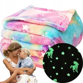 koc-swiecacy-w-ciemnosci-150x200-jednorozec-miekki-mily-pled-narzuta-glow