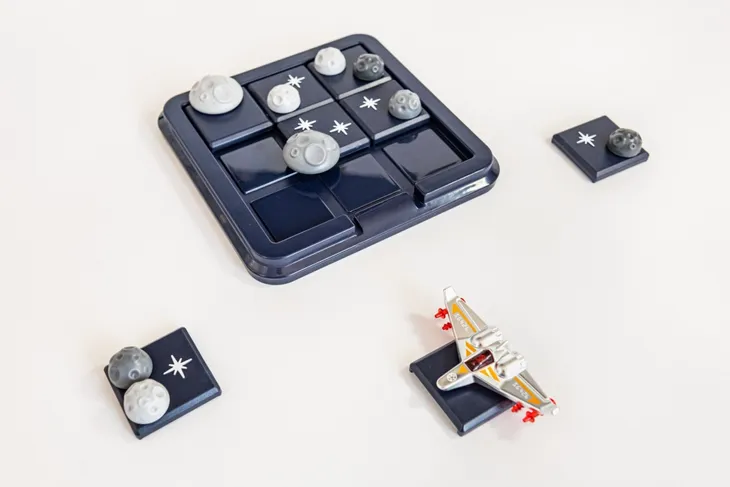 asteroid-escape-smart-games-czas-rozgrywki-do-30-minut