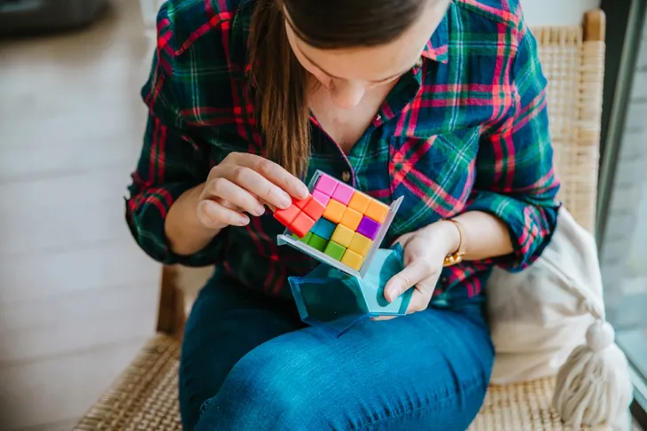 smart-games-kubik-pl-iuvi-games-wiek-gracza-5-7-lat-8-11-lat-12-14-lat-15-18-lat-18