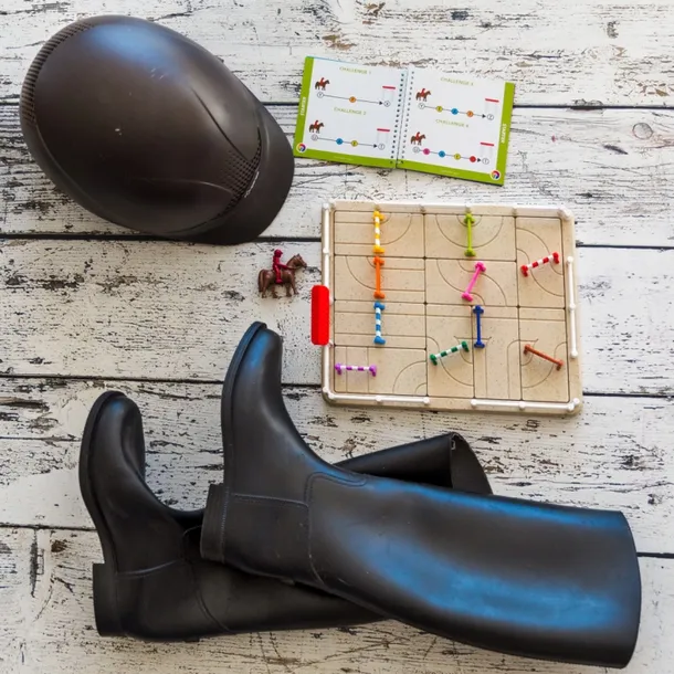 smart-games-horse-academy-eng-iuvi-games-waga-z-opakowaniem-0-62-kg