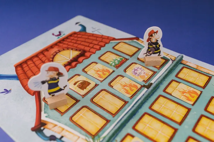 pali-sie-adamigo-minimalna-liczba-graczy-2