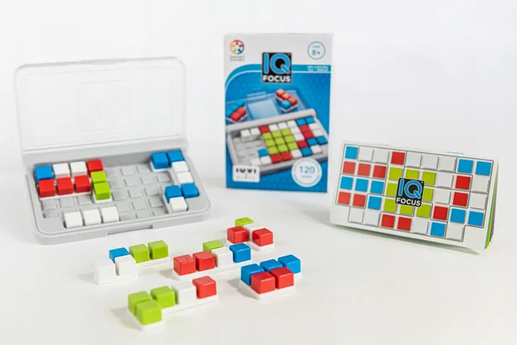 smart-games-iq-focus-pl-iuvi-games-rodzaj-podstawa-dodatek