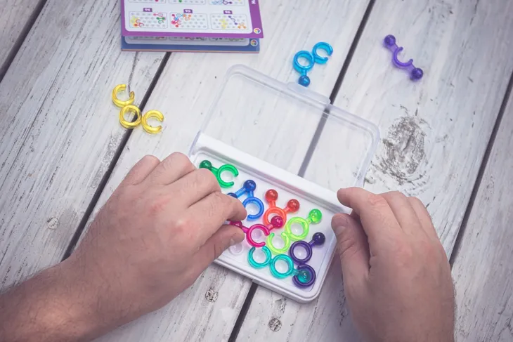 iq-link-polska-wersja-smart-games-rodzaj-podstawa