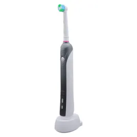 szczoteczka-elektryczna-oral-b-pro-1-750-czarna-zestaw-ladowarka-koncowka