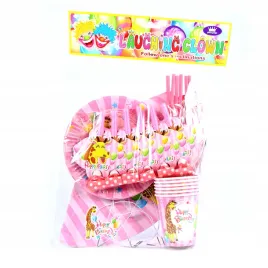 zyrafa-rozowy-zestaw-urodzinowy-talerzyki-kubki-czapki-urodzinowe