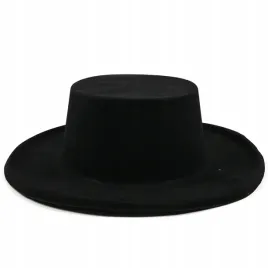 czarny-kapelusz-przebranie-jaselka-teatralne-przedstawienie-szkolne