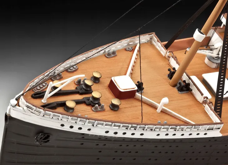 r-m-s-titanic-100th-anniversary-edition-model-05715