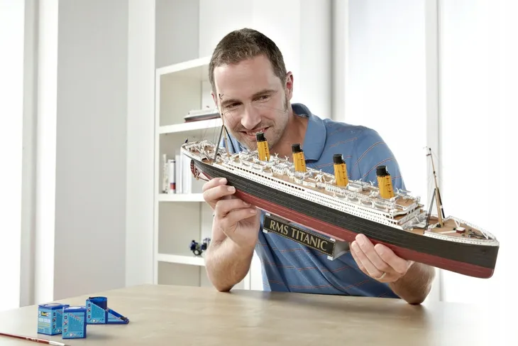 r-m-s-titanic-100th-anniversary-edition-skala-skala-1-350-i-1-400
