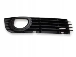 audi-a8-d3-05-08-atrapa-kratka-zaslepka-zderzaka