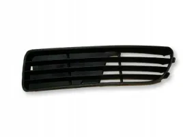 audi-a4-b5-94-98-kratka-zaslepka-atrapa-zderzaka-l