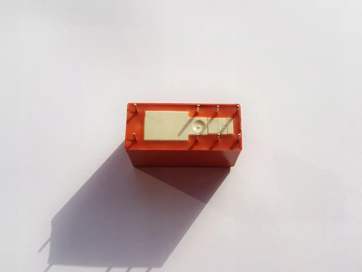 rt424012-przekaznik-schrack-cewka12v-2x8a-250vac-rodzaj-mechaniczny