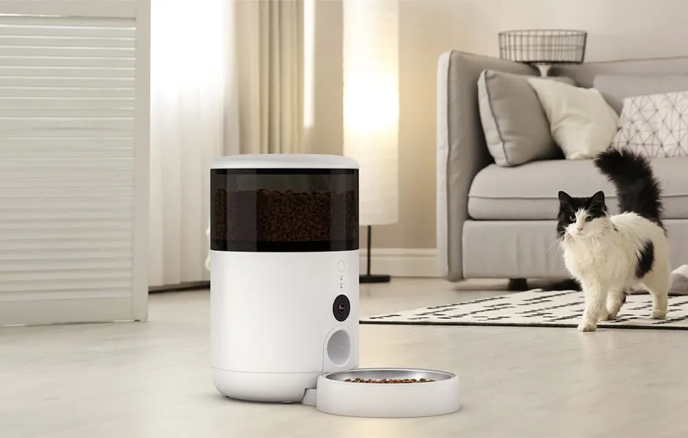 smart-pet-feeder-wth-camera-petoneer-nutrivue
